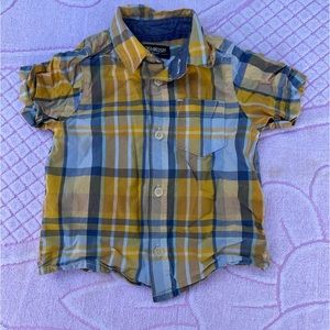 OshKosh B'gosh Boys Size 18 Months Yellow Blue Plaid Button Up Short Sleeve Top